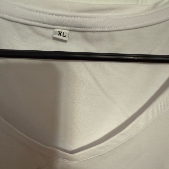 Christmas Women’s Holiday T-shirt Hand Pressed BN - Picture 4 of 4